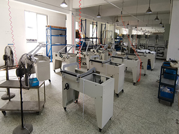 生產(chǎn)車(chē)間